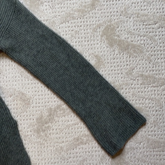 Everlane cashmere funnel neck ribbed knit sweater - Picture 6 of 9